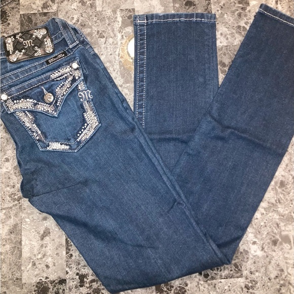 Miss Me Woman’s Denim Straight Leg Jeans Festival/Rodeo Intricate Silver detail - Picture 11 of 16